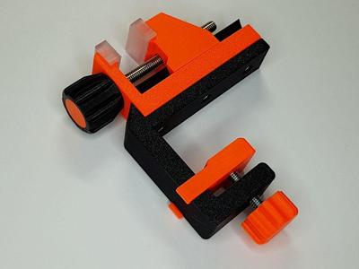 Miniature vice: Upgraded hand knob