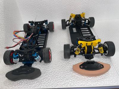 LRA: Adaptable 1:10 chassis base