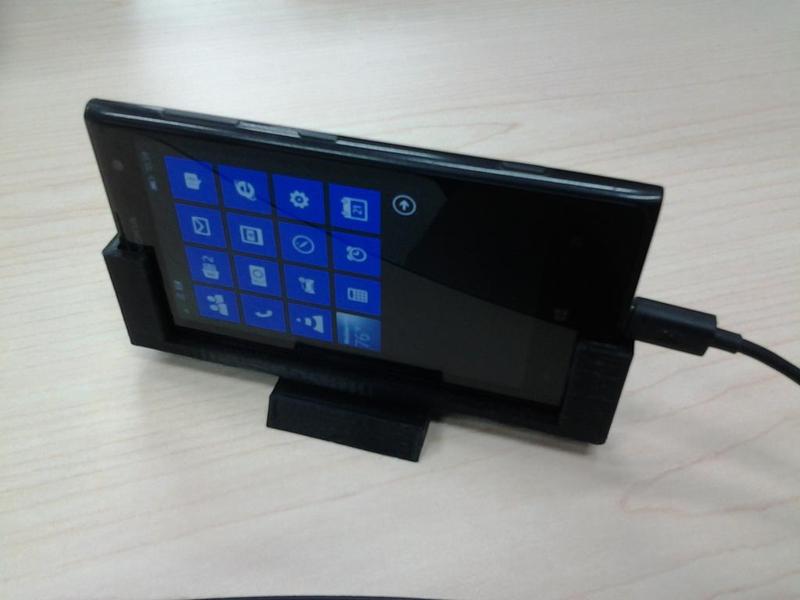 Nokia Lumia tripod mount