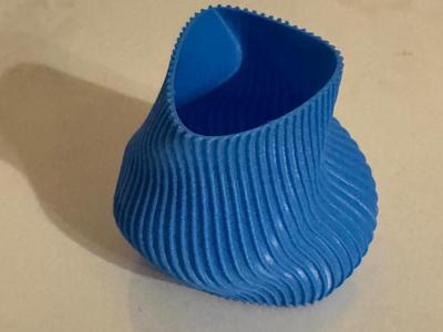 Make up vase 