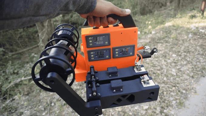 PETBottle / PET Filament Maker / Fabricant de filaments pour bouteilles PET / Bottle Cutter / a bottle to filament maker