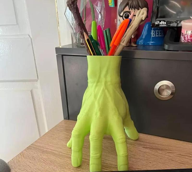 WEDNESDAY THING PENCIL HOLDER 3D PRINTER FILE