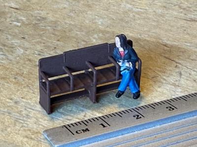 Model Railway Waiting Room Wooden Bench 2 and 4 Seat