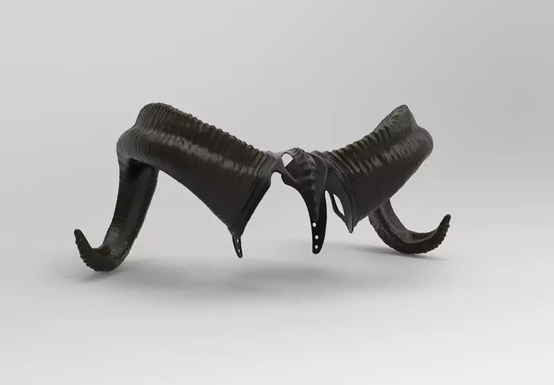 The horns pair of pans labyrinth