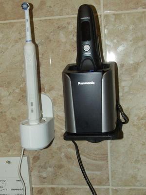 Panasonic ES-LV97 shaver shelf