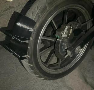 Universal motorcycle rear mudguard/fender   