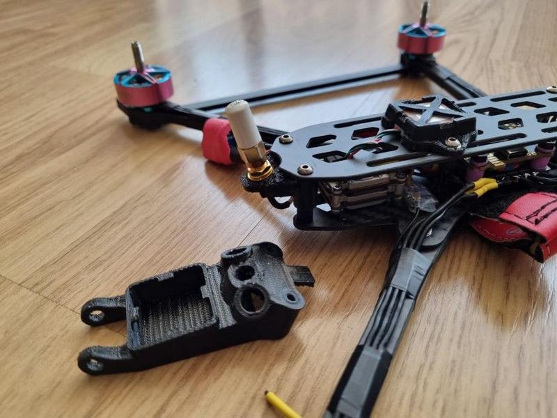 Rekon 7 - SMA Antenna mount