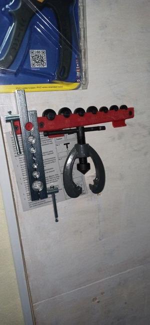 tube flaring tool holder (brake)