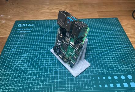 Gridfinity Raspberry Pi stand