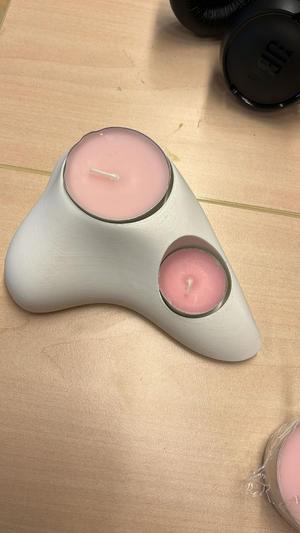 Serene candle holder