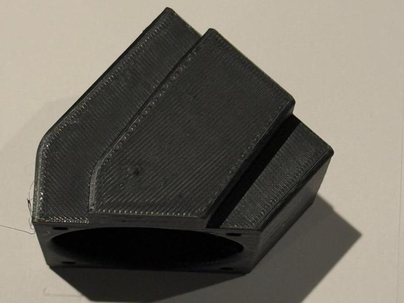Power Plug Angle Mount - Right