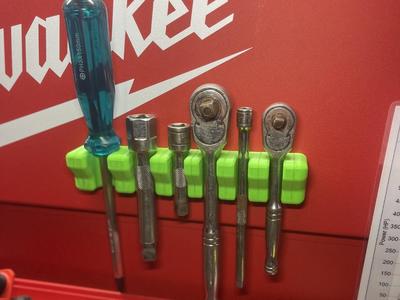 magnetic tool holder
