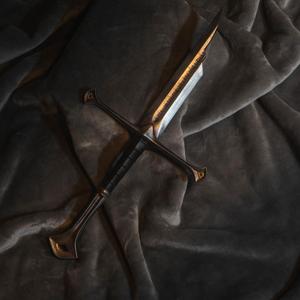Lord of the Rings -Narsil ENGRAVED blade and handle