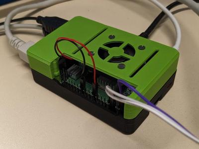 (remix) Raspberry PI 4 Case w GPIO access: added connector cutouts, 30mm fan mounting holes
