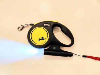 Flexi leach accessory mount for flashlight