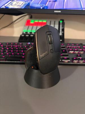 MX Master Mouse stand - With USB slot