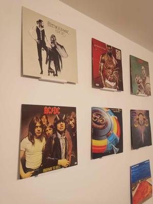 Vinyl record holder (only one nail needed) 