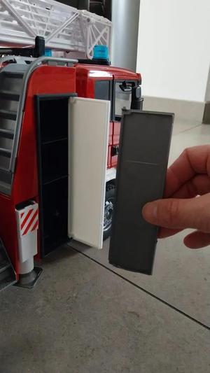 Bruder - Feuerwehr Fire engine - Scania Super 560R Door   