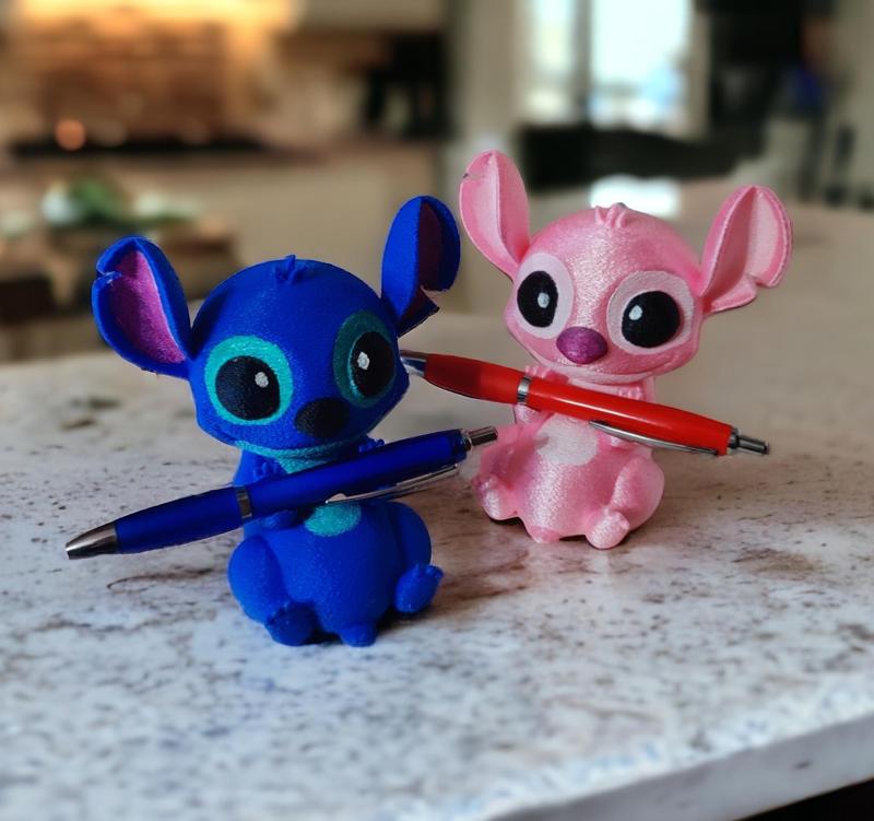 Stitch Pen Holder