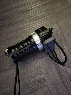 Sofirn SD01 Goodman Handle Bungee (Scuba Diving Light)