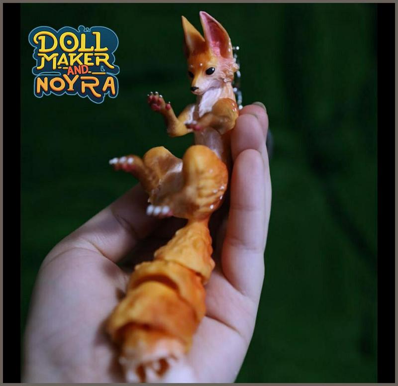 Keychain: flexy tail fox