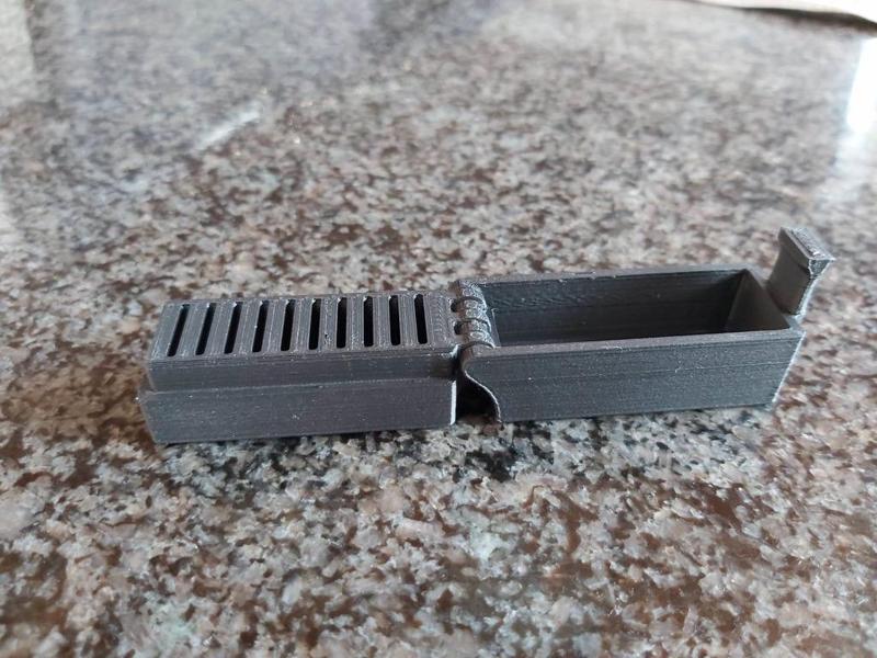 10-slot Micro-SD card box