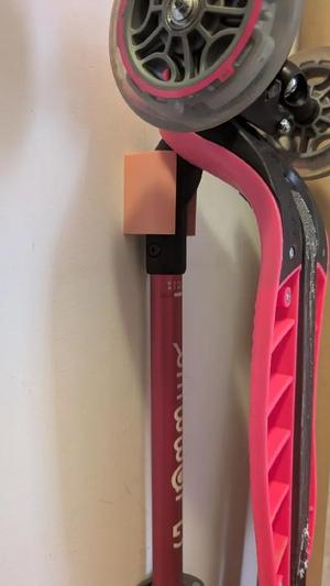 Globber scooter - Wall Hanger   