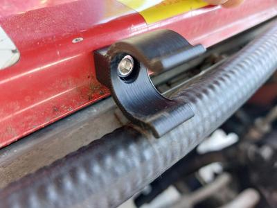 Opel Kühlerschlauchhalter (90 324 923) schraubbar