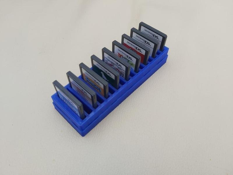 DS/3DS portable game card holder 