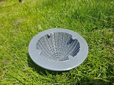 Floating debris pool skimmer catcher   