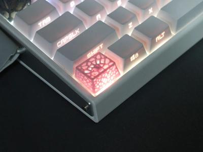 Openwork keycap Ctrl key 1.25U, expensive on Taobao, only 1.03 grams!