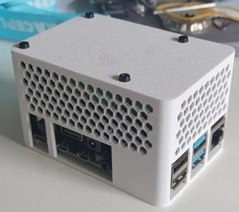 Case for Raspberry Pi 4 Model B with Waveshare UPS hat   