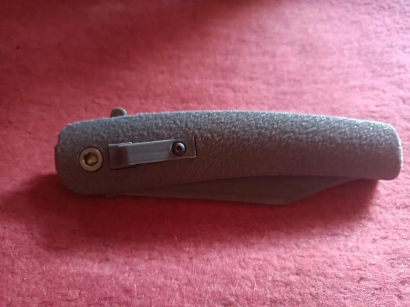 zavírací nůž-folding knife   
