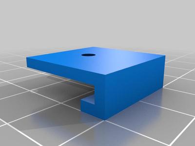 Minimalistic mirror bracket