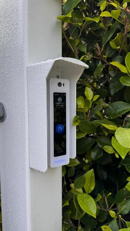 Outdoor cover for UniFi G2 Reader Pro   
