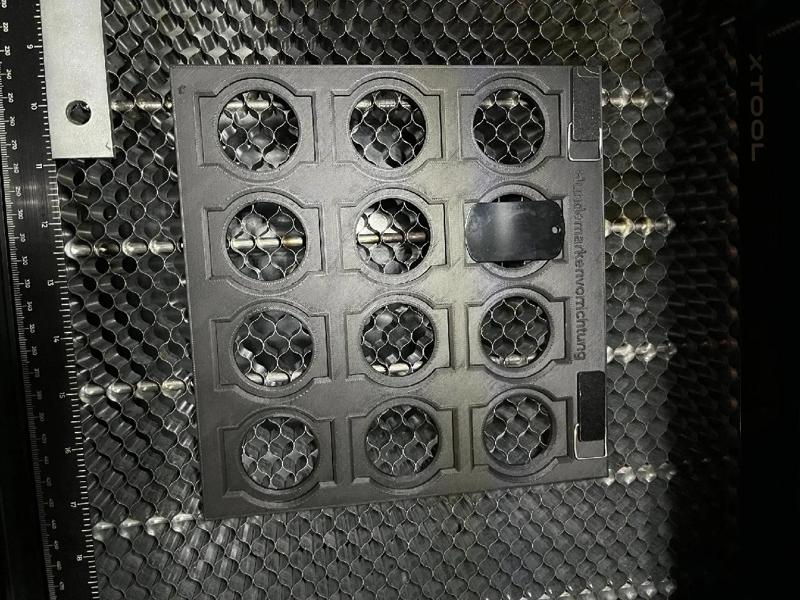 Dog Tag-Vorrichtung für Laser (XTOOL)   