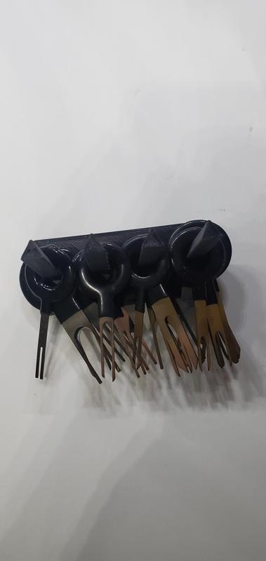 connector tool holder
