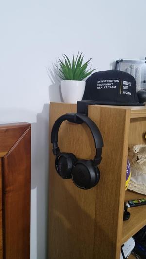 Headphone Holder