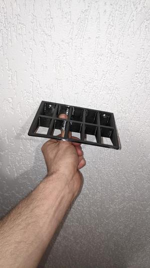 Pliers holder