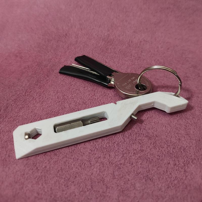 PEREUKA Keychain Multitool - Customizable