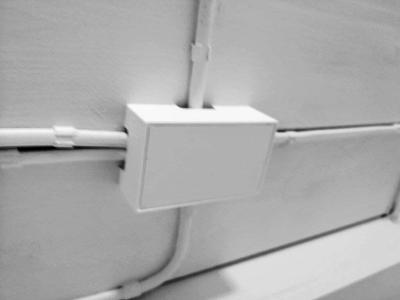 Safety box / lid / cover for ceiling mounted cables