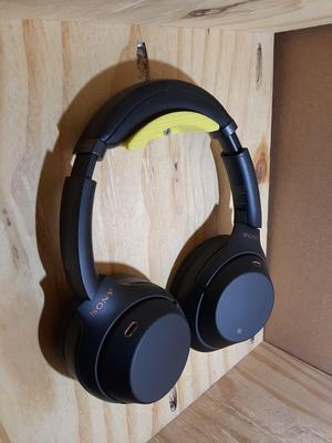 Simple Headphone holder