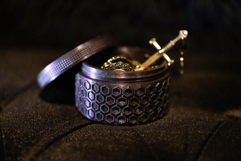 Hexagon Threaded Jar