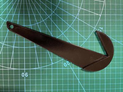 Center finder for wooden round rod