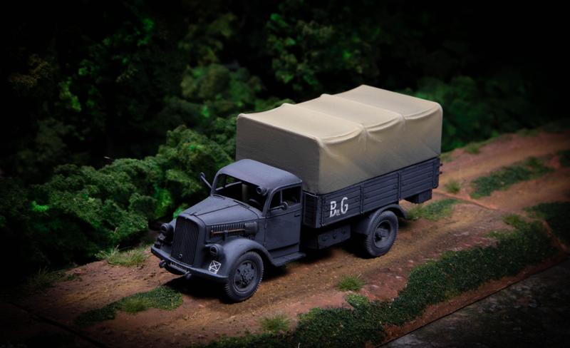 Opel Blitz 3-Tons (standard+flatbed) + mobile bunker Panzernest (Germany, WW2)