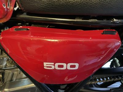 Yamaha SR500 Sidecover rubber