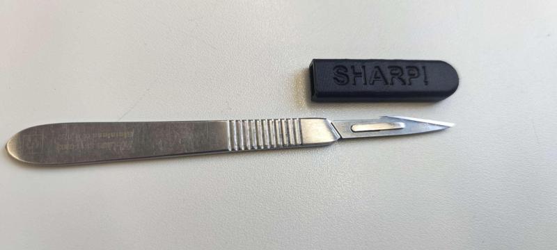 Scalpel cover/lid for handle #3 and blade #11