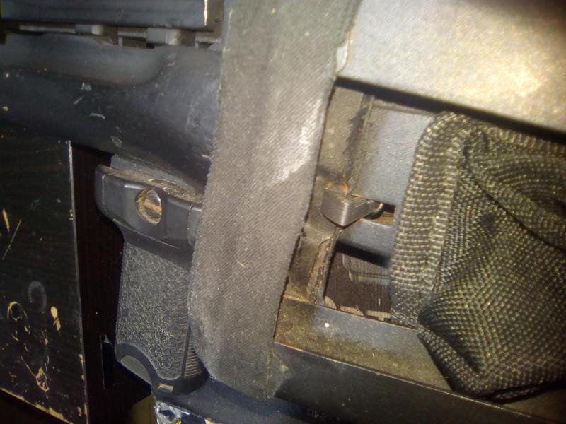 Airsoft AKS Folding stock front latch