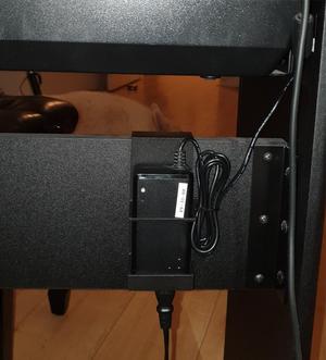 Roland FP-30 - Power adapter holder