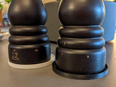 Untersetzer für Peugeot Salz- und Pfeffermühle / Coaster for Peugeot salt and pepper mills